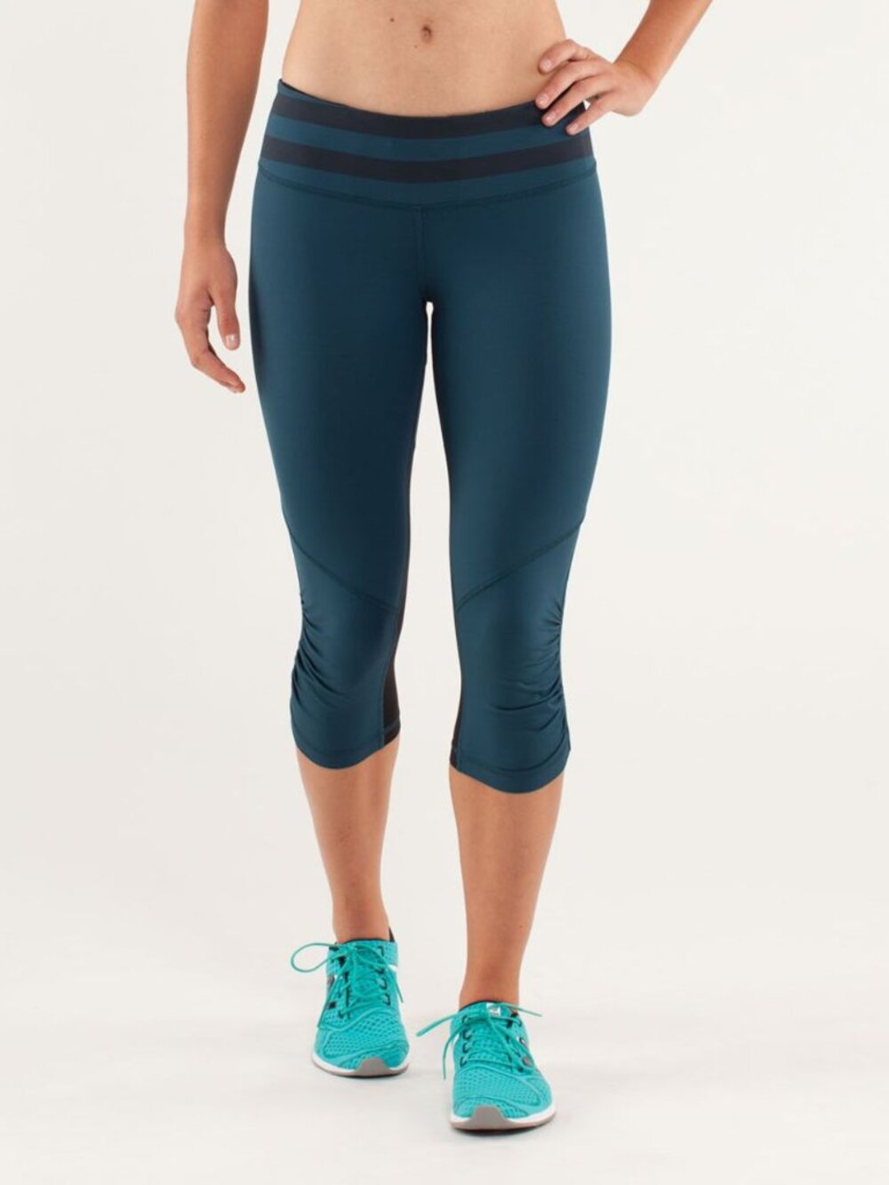 Lululemon Run: For Your Life Crop Leggings Size 6 Alberta Lake W6701S